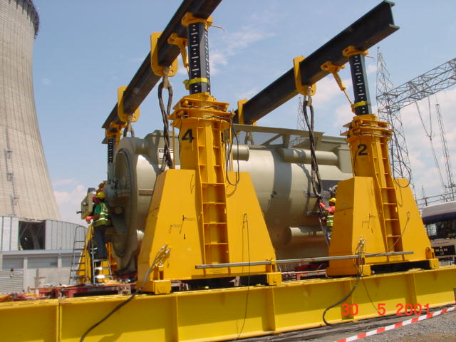 液壓龍門吊該如何進(jìn)行維護(hù)？