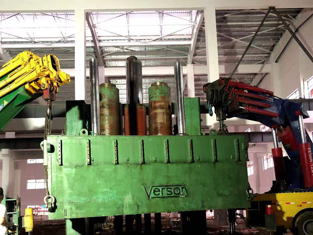 大型油壓機(jī)整廠搬遷 大型油壓機(jī)整廠搬遷